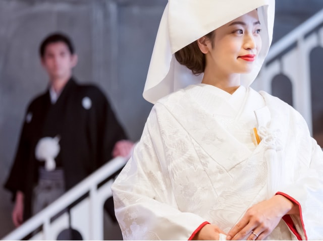 石川県金沢市の結婚式場 アールベルアンジェ富山なら和装・西陣織・友禅染など取り揃えております